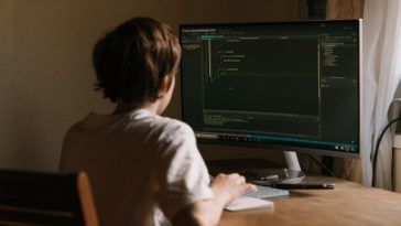 five awesome code camps to initiate your programming career