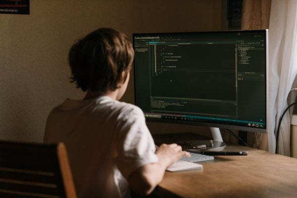 five awesome code camps to initiate your programming career